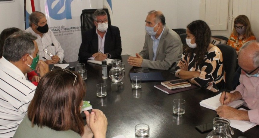 Se acordó en paritaria el instructivo para pase a planta y estabilidad laboral