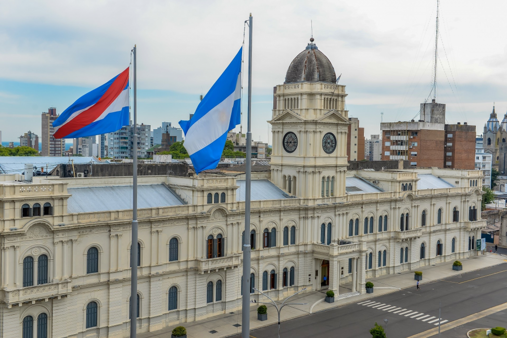 El gobierno convocó a paritaria a los gremios docentes