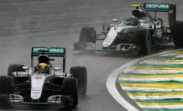Hamilton triunfó en Brasil y el título de la Fórmula 1 se define en la última fecha