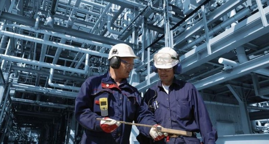 La industria se desplomó 11,5% en septiembre, la mayor contracción en casi una década