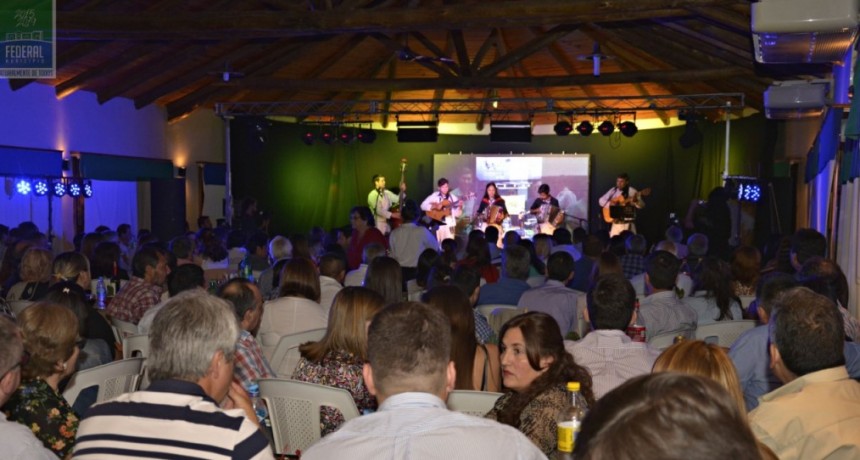 CULMINÓ EXITOSAMENTE EL CICLO DE CHAMAMÉ “REENCUENTROS” 