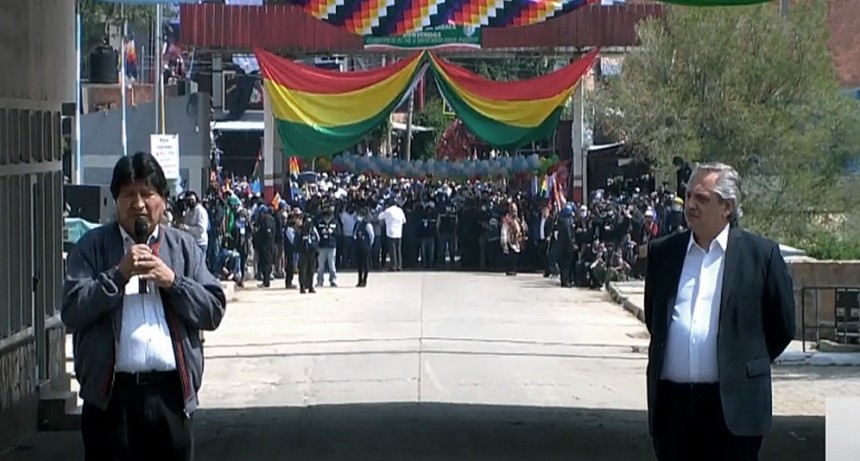 Desde La Quiaca: el Presidente despidió a Evo Morales, quien regresa a Bolivia