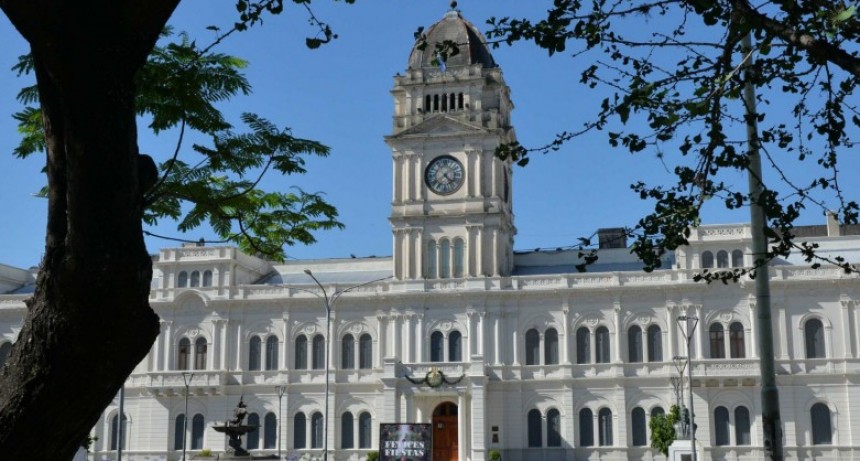 Comenzó el jueves 2 el pago de los sueldos de la administración pública