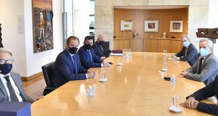 Bordet avanza en Cancillería por la navegabilidad el río Uruguay y renovación de la represa binacional