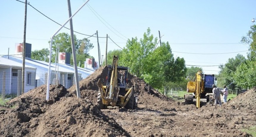 Obras de infraestructura en las 44 viviendas por emergencia hídrica en Barrio 25 de Mayo 