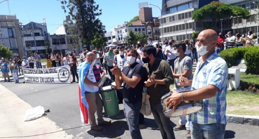 Judiciales cumplen su tercera jornada de protesta por recomposición salarial 