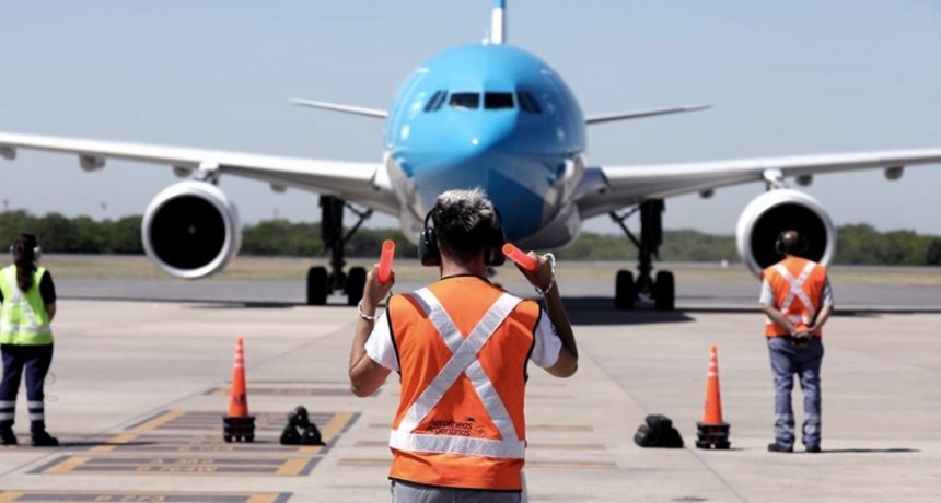 LLEGARON LAS VACUNAS SPUTNIK V. EL VUELO DE AEROLÍNEAS QUE FUE A BUSCARLAS YA ESTA DE REGRESO
