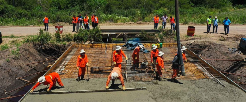 Continúan los trabajos para la pavimentación de la ruta provincial 20 en Villaguay