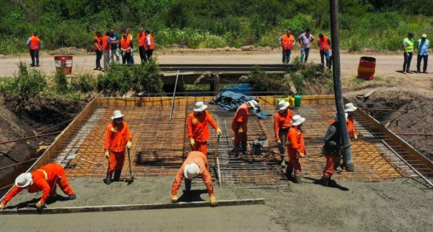 Continúan los trabajos para la pavimentación de la ruta provincial 20 en Villaguay
